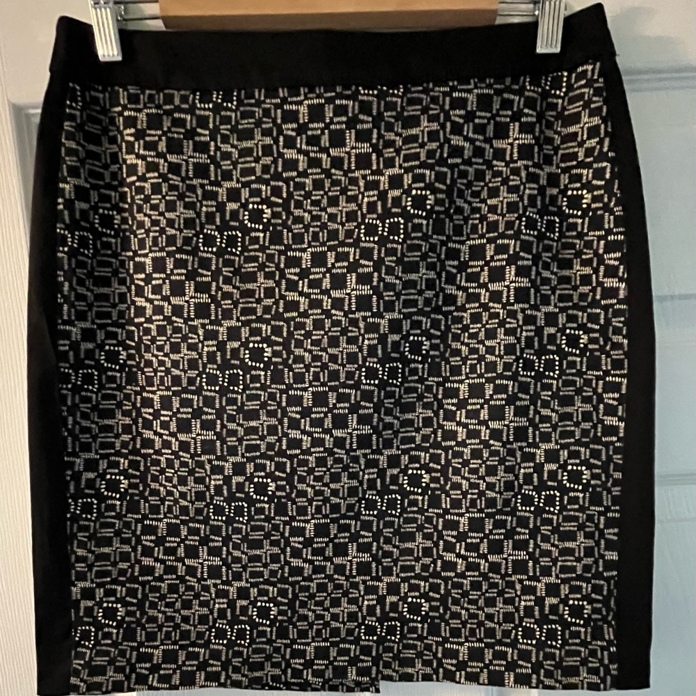 Flattering mini skirt